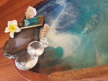 Load image into Gallery viewer, Serving platter or trinket tray - SOLD