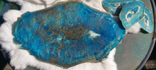 Load image into Gallery viewer, Resin Geode Platter