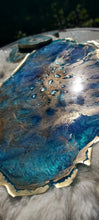 Load image into Gallery viewer, Resin Geode Platter