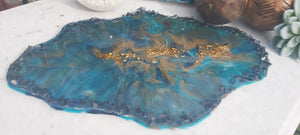 High gloss resin platter, centrepiece Geode style