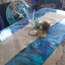 Load image into Gallery viewer, High Gloss Resin and Metalic Gold Coffee/Dining table