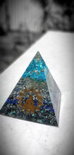 Load image into Gallery viewer, 15cm Organite pyramid with real healing Crystals and EMF protection. Great gift 🎁