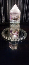 Load image into Gallery viewer, Resin Crystal Floral Light