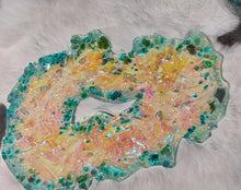 Load image into Gallery viewer, Irridised Resin Geode Platter