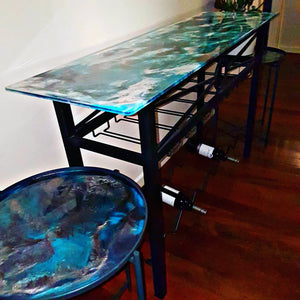 Wine rack with marble resin effects