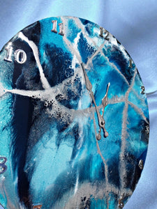Cruzy Blue & Silver Clock with metallic pigments