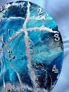Cruzy Blue & Silver Clock with metallic pigments